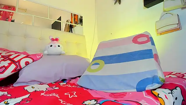 MiaEvans0 webcam
