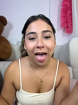 MelodyRey__ webcam