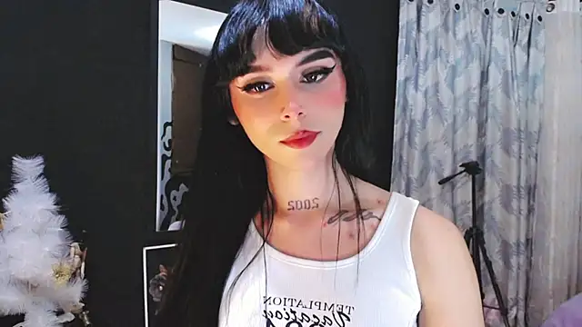 AdhaaraMoon_ live cam on StripChat