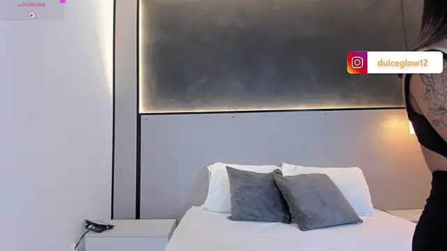 dulce_glow_ webcam