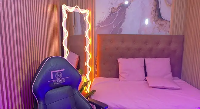 KATHERINE_TAY webcam