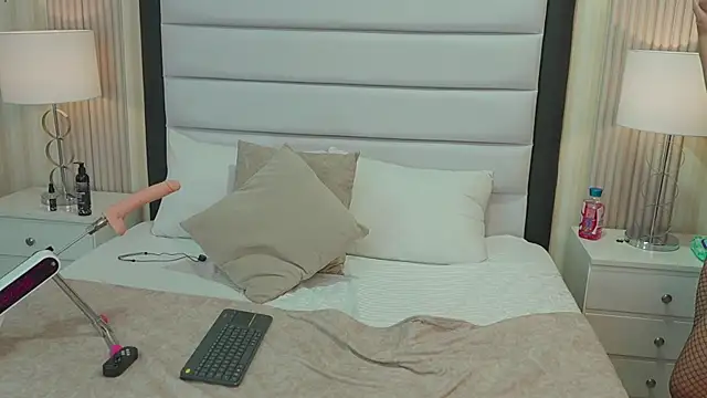 VioletSweetts webcam