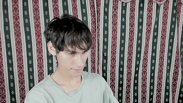 Skinny_Sebas webcam