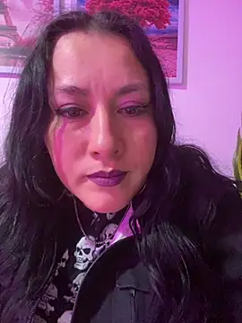 darg_moon - Darg_Moon's free webcam - UK Sex Cams