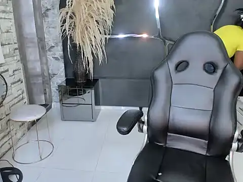 BellaquitaMor live cam on StripChat