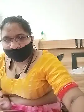 Menka_cut34 webcam