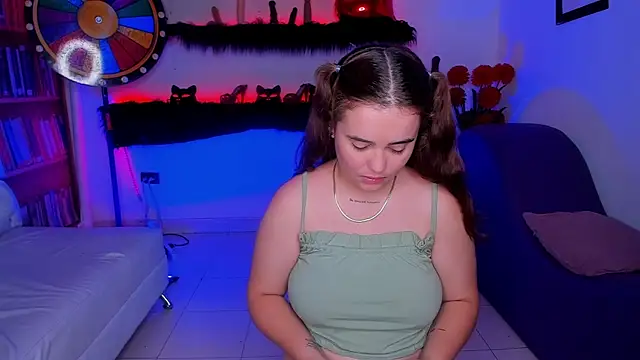 Shyfantasies webcam