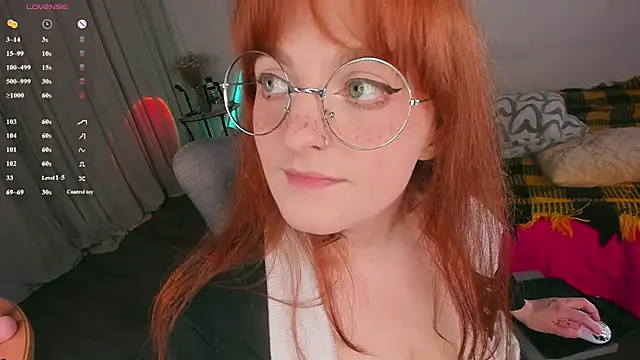 Alice_CutePerv webcam
