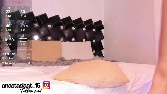 Miia_Thompsonn webcam