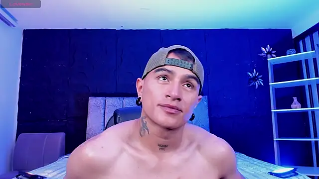 LiamDeep webcam