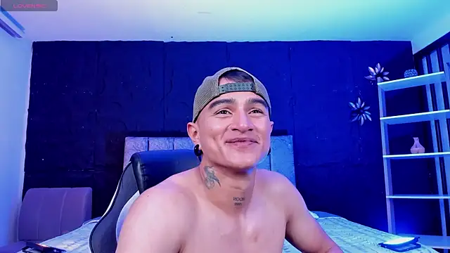 LiamDeep webcam