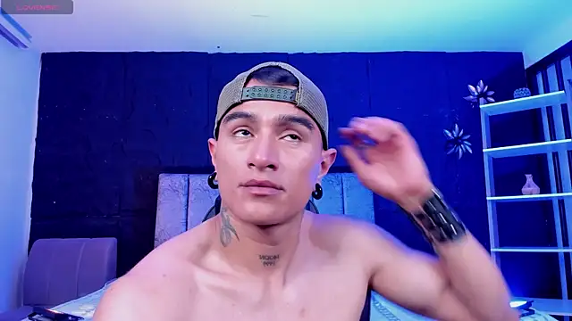 LiamDeep webcam