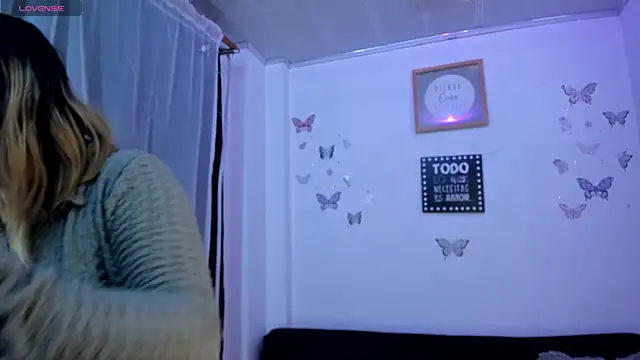 NinaSakura_Eup webcam