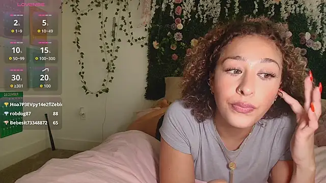 LyraCovee webcam