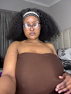 Bustygoddess32 webcam