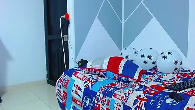 ADAM_HOT webcam