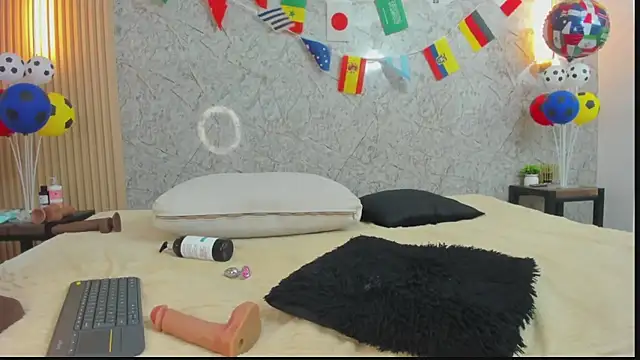 Antonella_west webcam