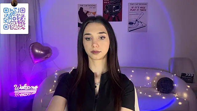LinaMour webcam