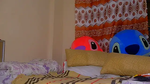 Nova_vybes webcam