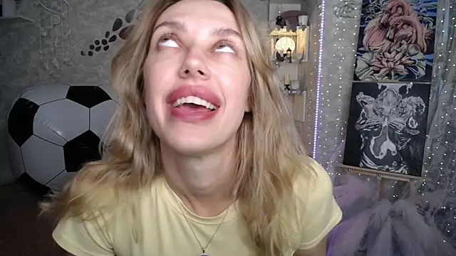 NickyAdamidi webcam