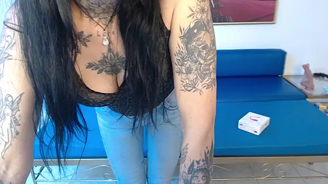 Roxanne_vale webcam