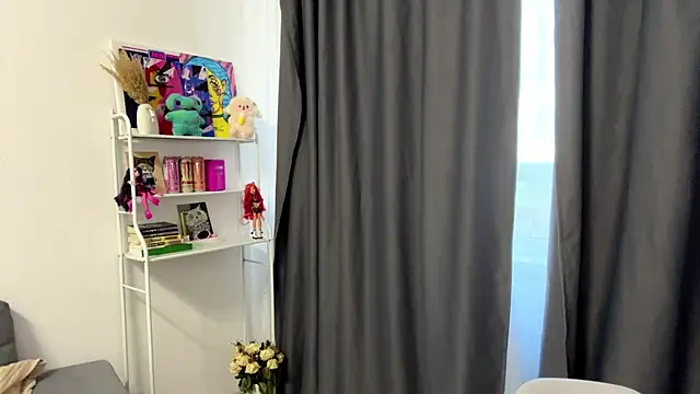 SmilingCutie webcam