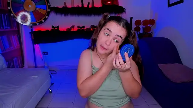 Shyfantasies webcam