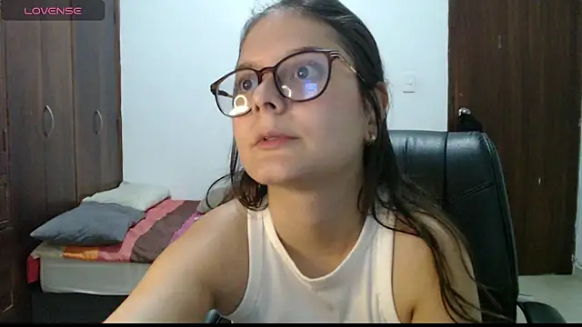 MadieeLorez webcam
