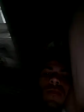 Handsomeboy3344 webcam