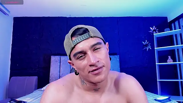 LiamDeep webcam