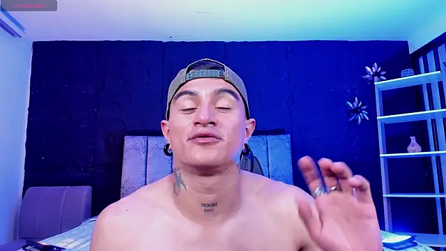 LiamDeep webcam