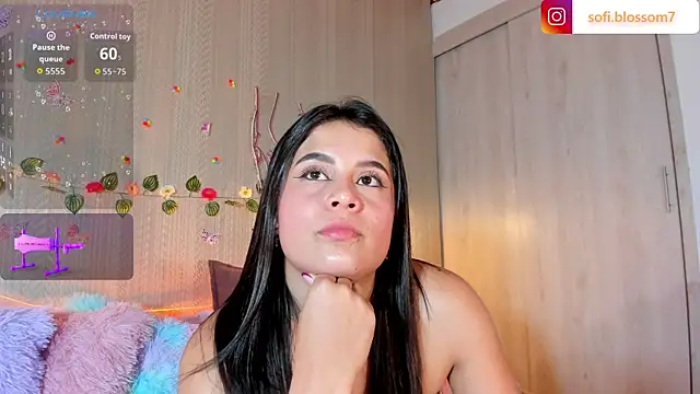 Sofi_Blossom webcam