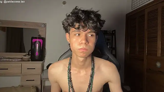 OopsAgain_ webcam