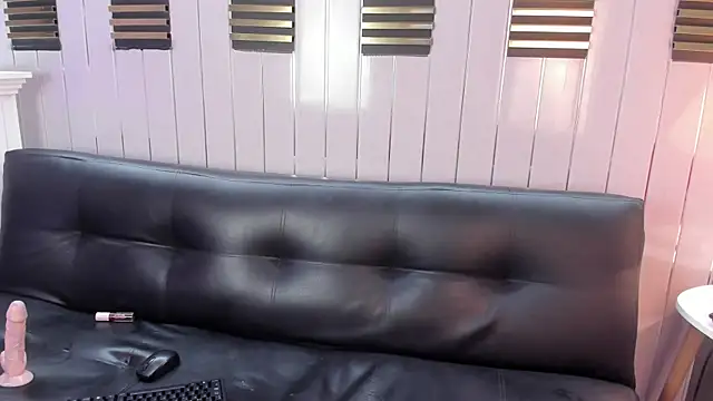 Charlot_bloom webcam