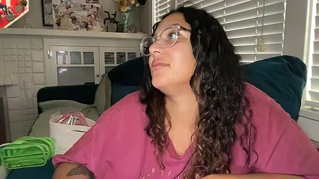 dreamyriri webcam