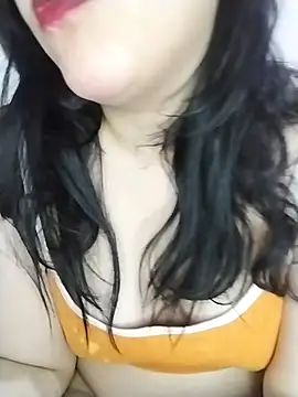 Just_noura live cam on StripChat