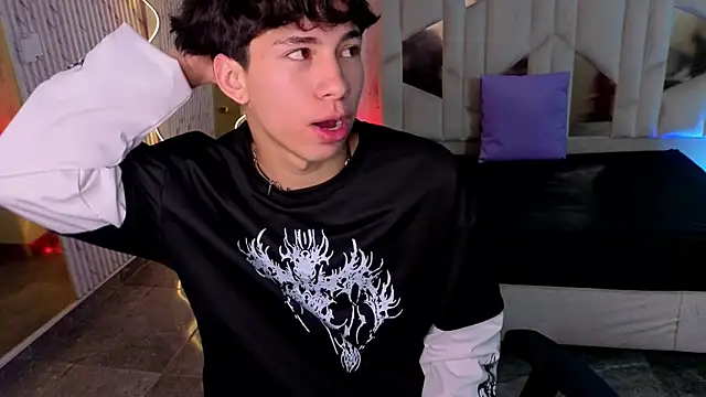 kaelwolf_tay