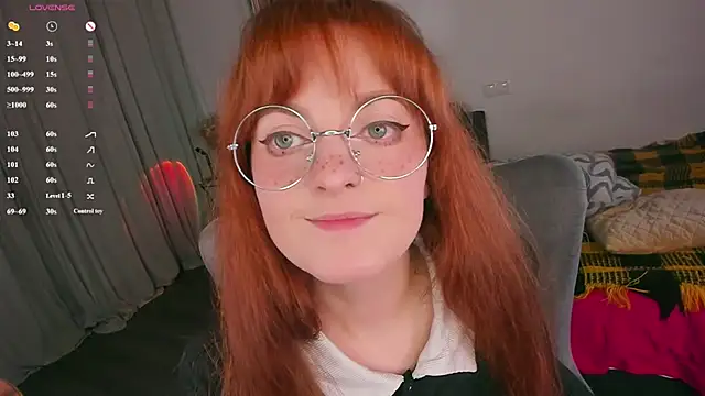Alice_CutePerv webcam