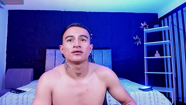 LiamDeep webcam