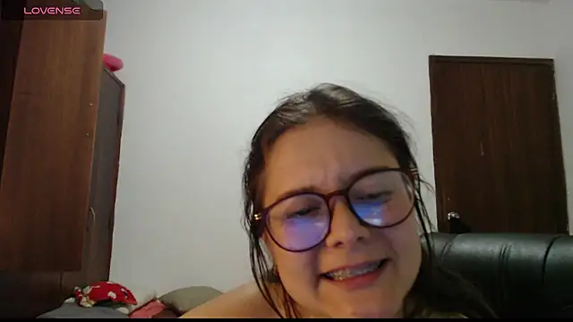 MadieeLorez webcam