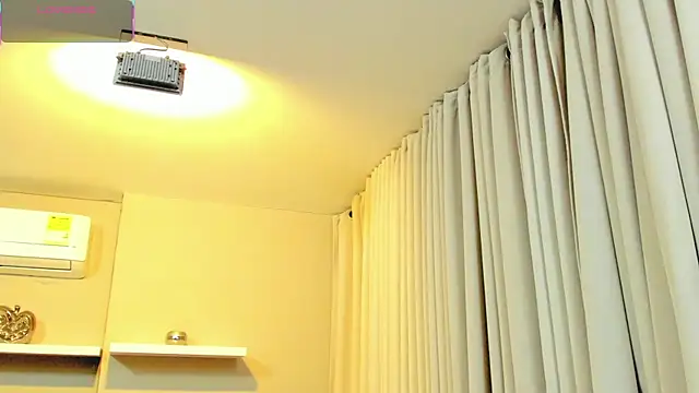ailann_ webcam