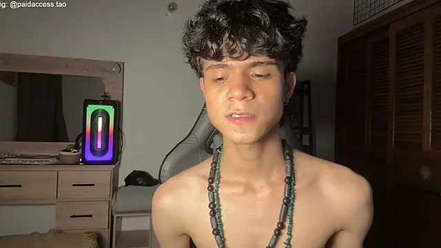 OopsAgain_ webcam