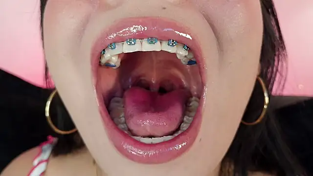 mia_roux1 webcam