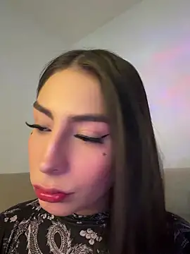 Mmmbedenaita - Trans webcam sex chat