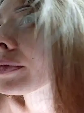 Olivia_OliV webcam