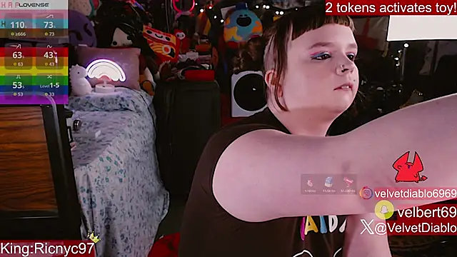 VelvetDiablo webcam