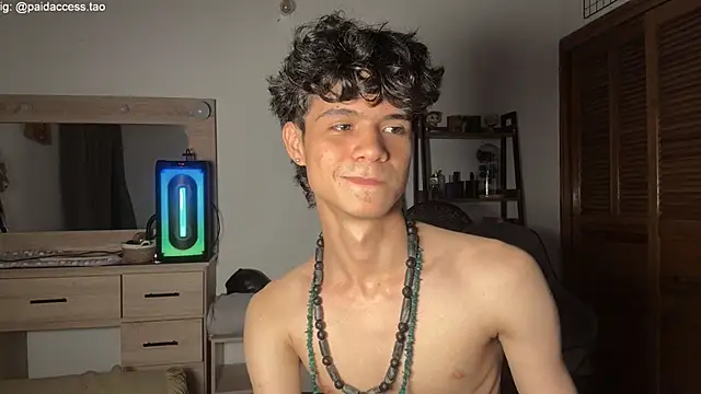 OopsAgain_ webcam