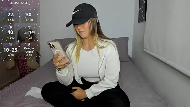 sophie_morenoo webcam