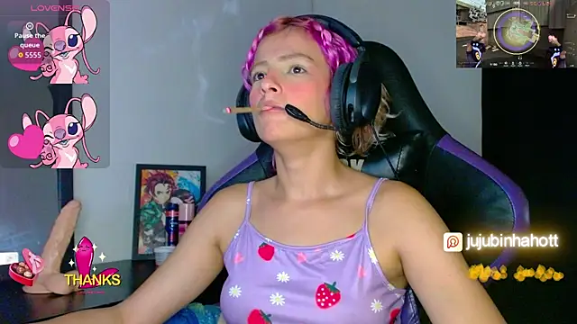 jujubinhahot (F young) - show boobs