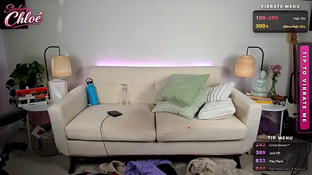 itschloelaurent - Itschloelaurent's free webcam - UK Sex Cams